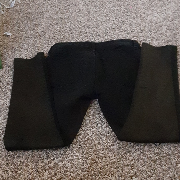 Forever 21 black skinny pants size 26 - Picture 3 of 3
